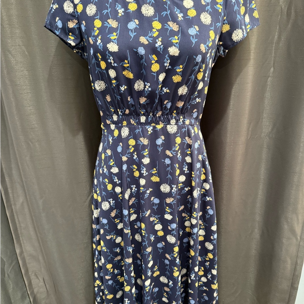 Chic Navy Floral Midi Dress